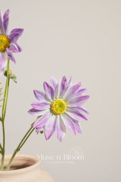Artificial Daisy Flower Stem - Real Touch - Light Purple